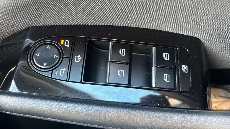 Mazda 3 2.0 e-Skyactiv G MHEV Sport Lux 5dr Petrol Hatchback